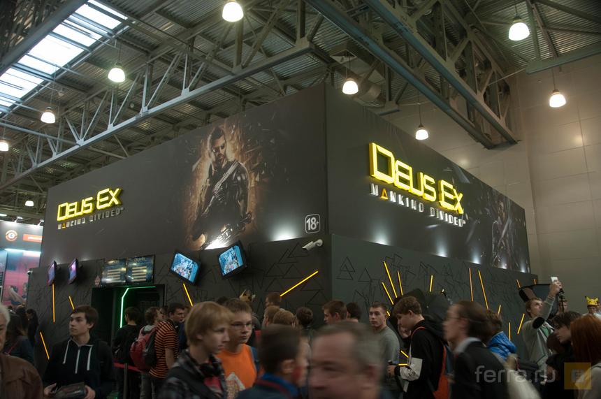 Стенд Deus Ex