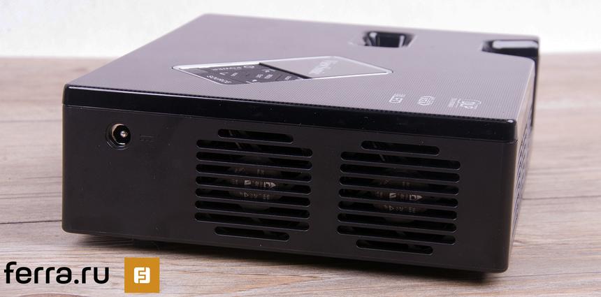 ViewSonic PLED-W600, вид справа