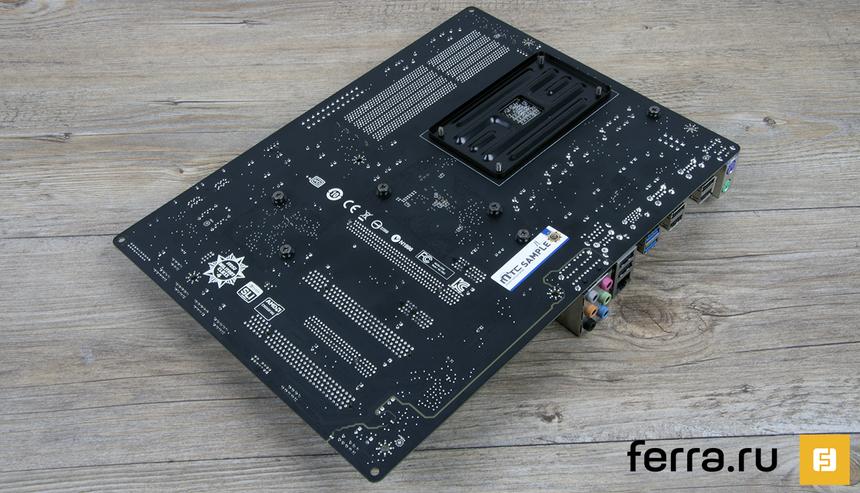 Оборотная сторона MSI 970A SLI Krait Edition