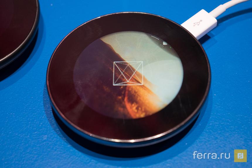 Экран смартфона Runcible