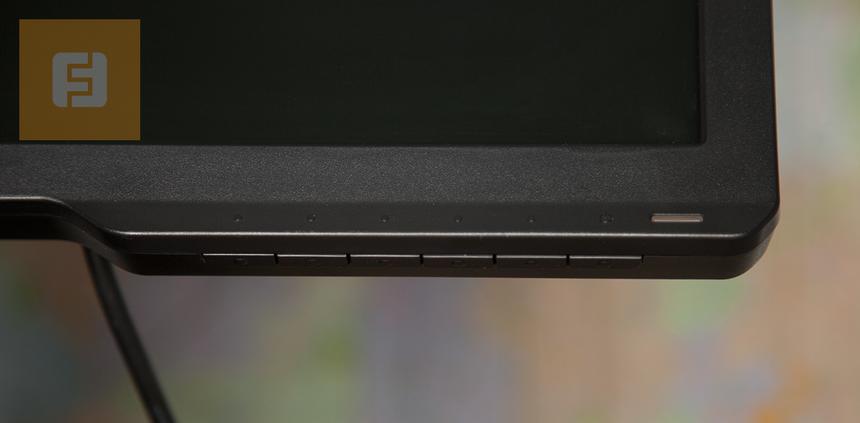 Кнопки работы с меню расположены справа внизу у BenQ XL2411T