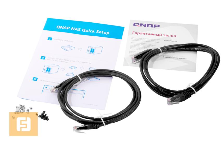 Диска с ПО в комплекте поставки QNAP TS-421 нет