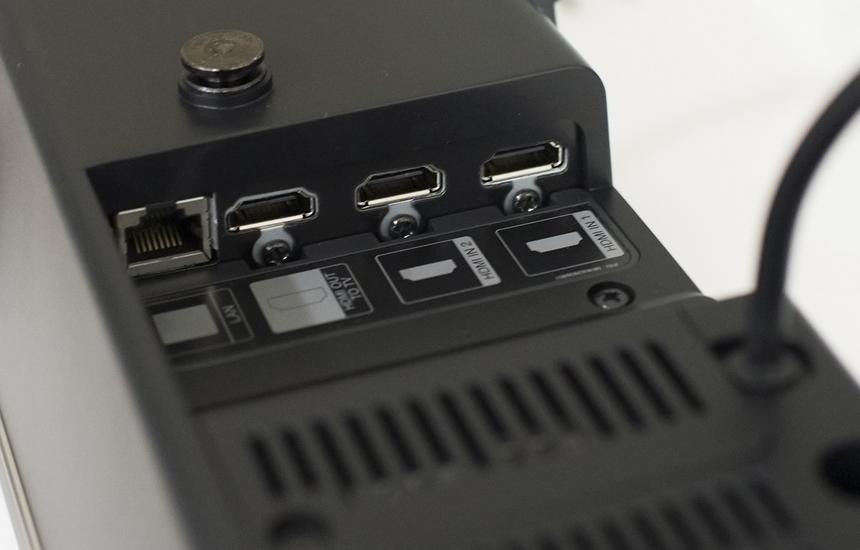 Разъемы на задней стороне корпуса LG BB5530A