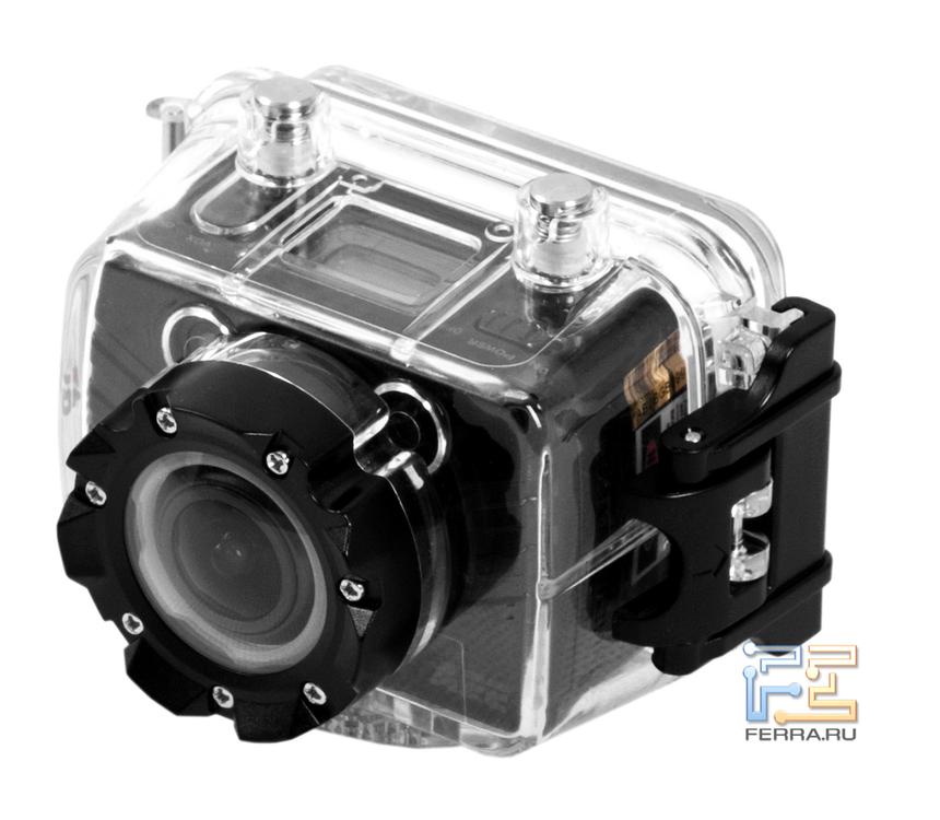 Aee Magicam SD19 в защитном чехле, вид в три четверти