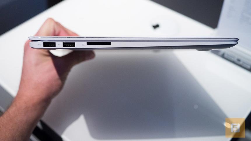 Левый торец ASUS Zenbook UX305