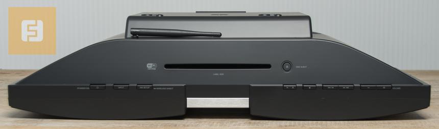 Сверху можно загружать оптические диски