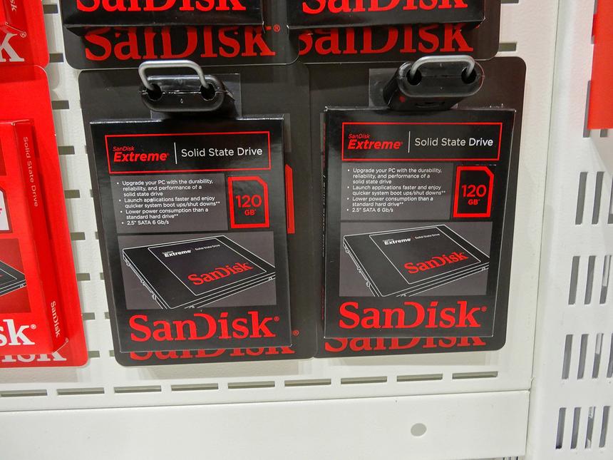2,5 дюймовые SSD серии Extreme SanDisk на 120 Гбайт