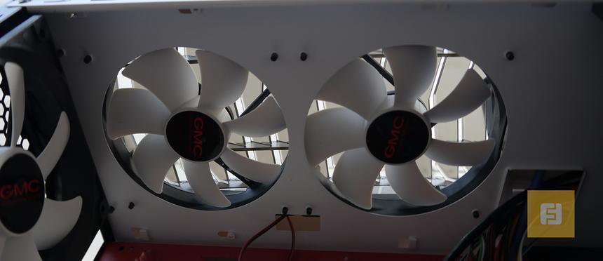 Вентиляторы на верхней панели GMC V1000 Phantom W