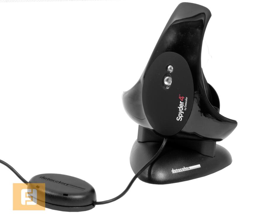 Spyder4Elite на подставке