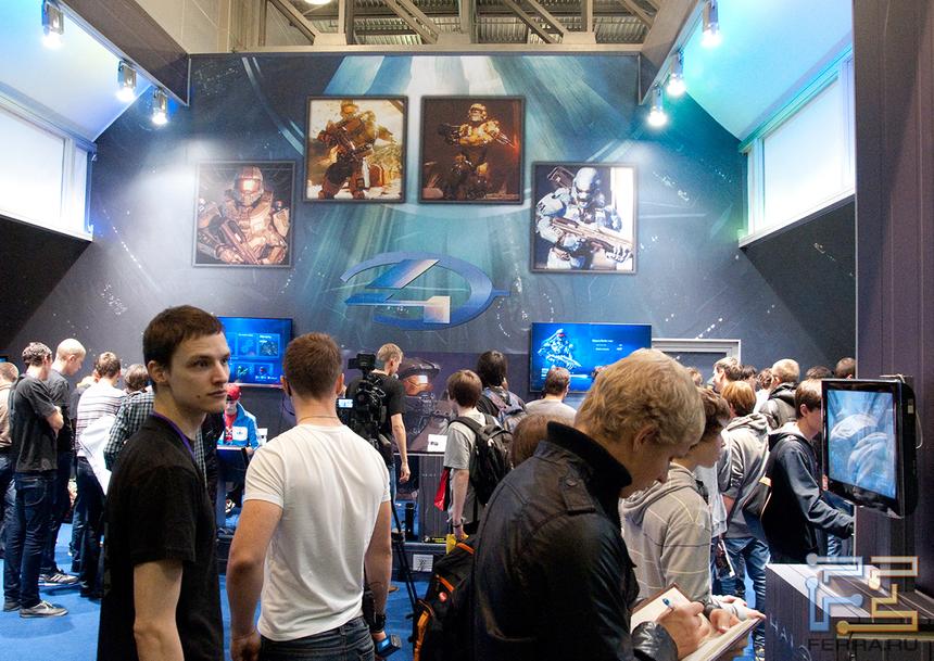 Картинная галерея и толпы поклонников