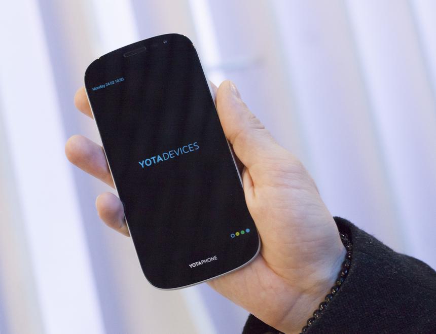 YotaPhone 2