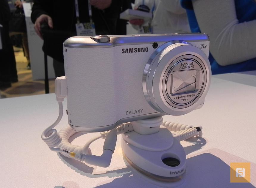 Samsung Galaxy Camera 2 на выставке CES 2014