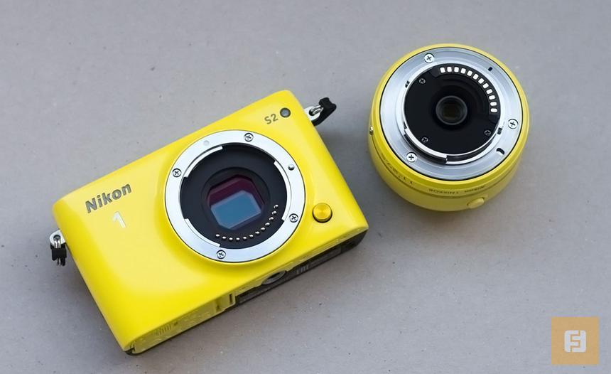 Nikon 1 S2 содержит сенсор формата CX по классификации Nikon