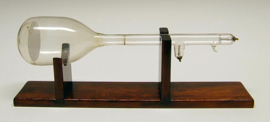 Трубка Брауна — прототип кинескопа