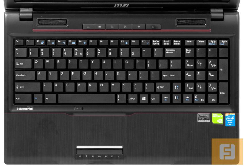 Вид на клавиатуру MSI GP60 сверху