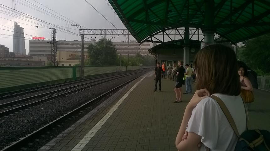 При нормальной освещённости качество не вызывает жалоб