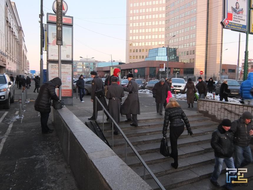 Fujifilm XF1, ISO 800, f/5.0, 1/32 c