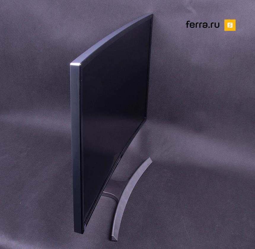 Правая грань Samsung S27D590CS