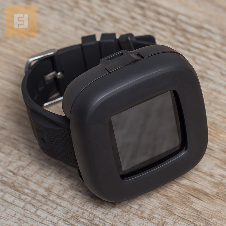 iconBIT Callisto 100 в док-станции