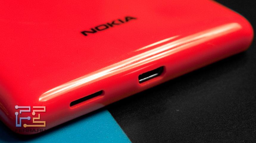 Нижний торец Nokia Lumia 820
