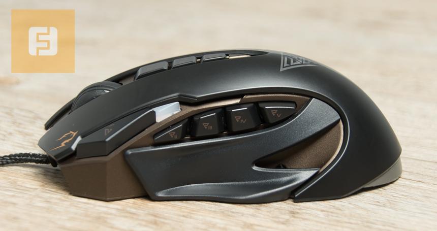 Левая грань оборудована пятью макрос-клавишами