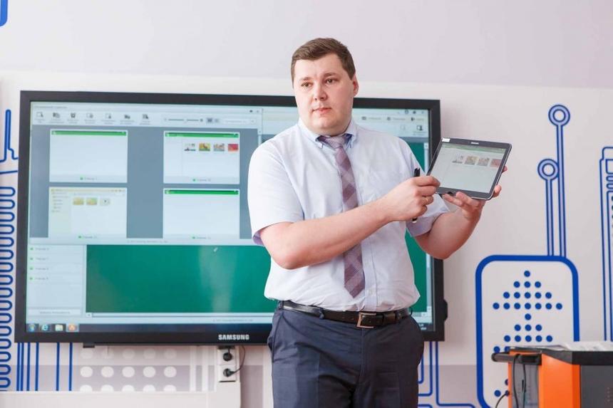 Samsung и Ростелеком представили планшет для школ