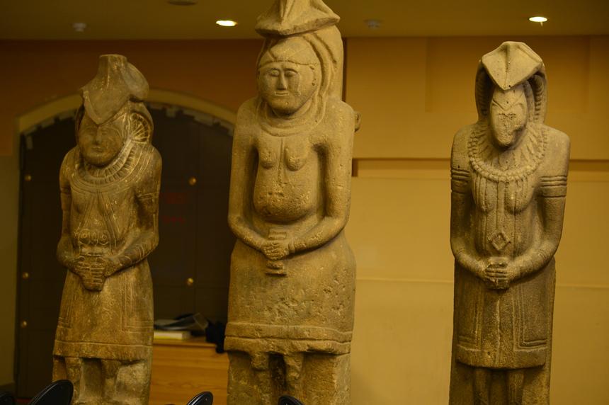 Nikon Df, 85 мм, ISO 1000, f/2.8, 1/80 c