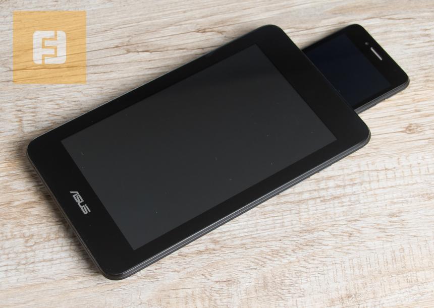 Смартфон вставляется в планшет как картридж в старинную игровую приставку