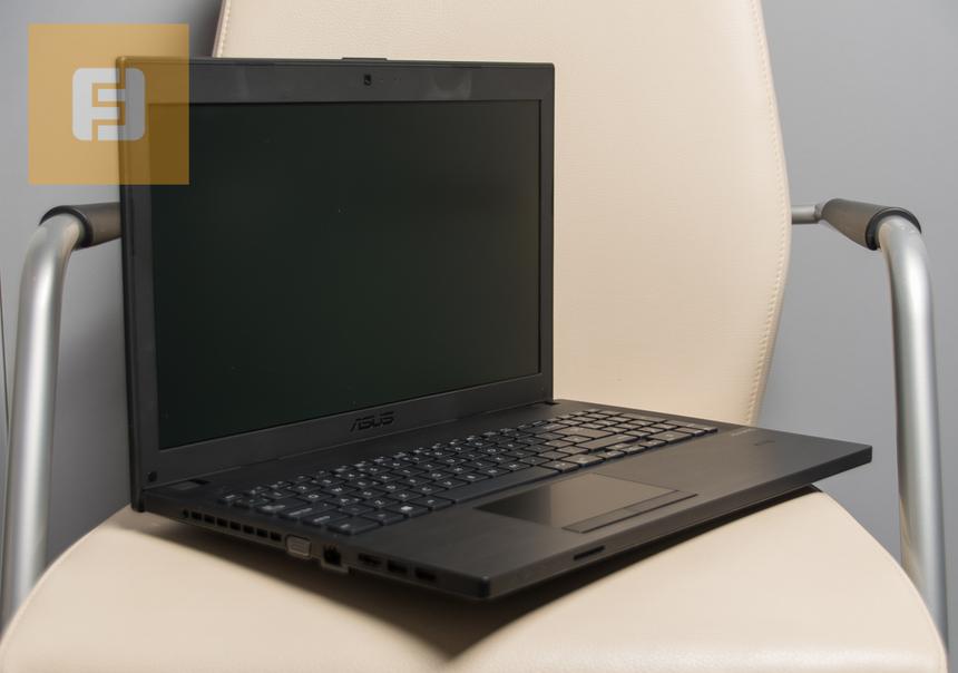 Открытый ASUSPRO ESSENTIAL PU550CA