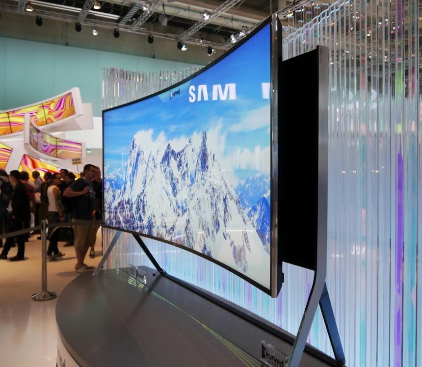 105-дюймовый телевизор Samsung c гнущимся экраном