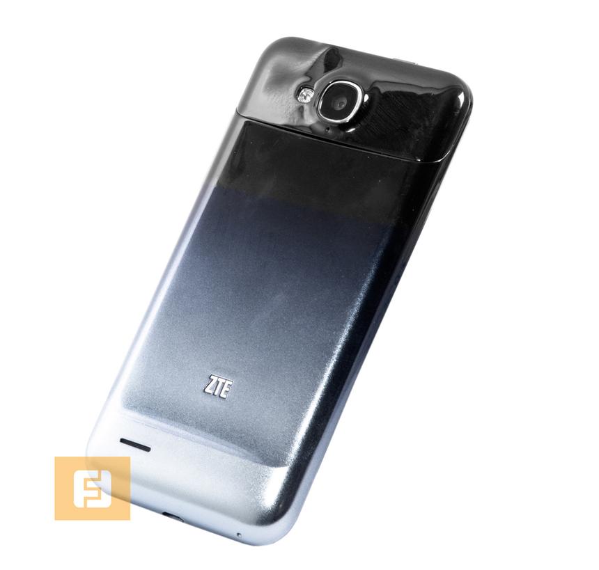 Задняя часть ZTE Grand Era