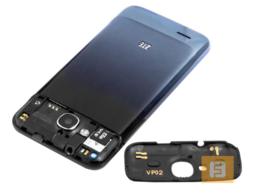 Съемная панель на задней части ZTE Grand Era