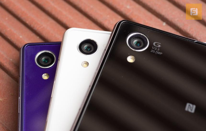 Объектив встроенной камеры Sony Xperia Z1