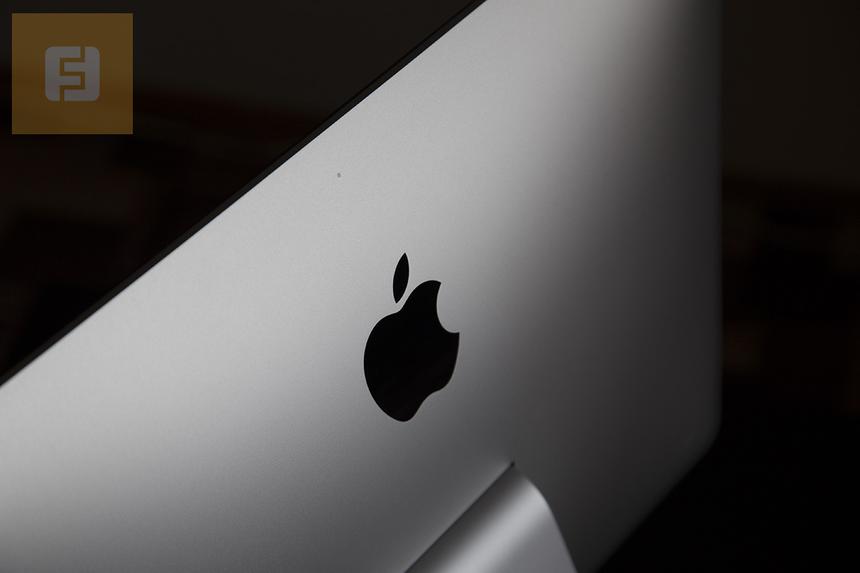 Apple iMac 21,5, вид сзади