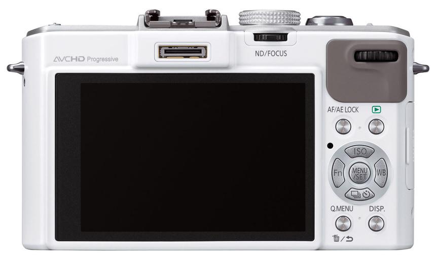 Тыльная сторона корпуса Lumix LX7