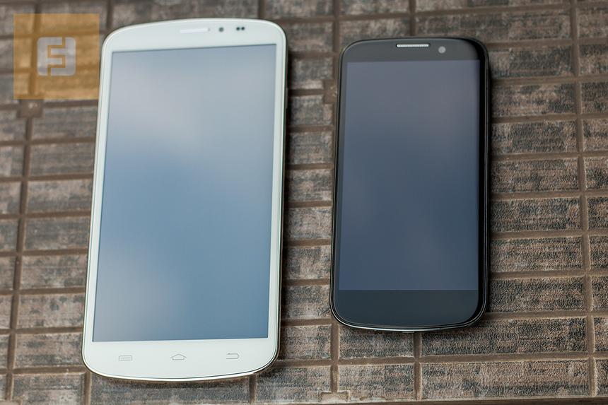 Большоооой смартфон iconBIT NetTAB Mercury Q7