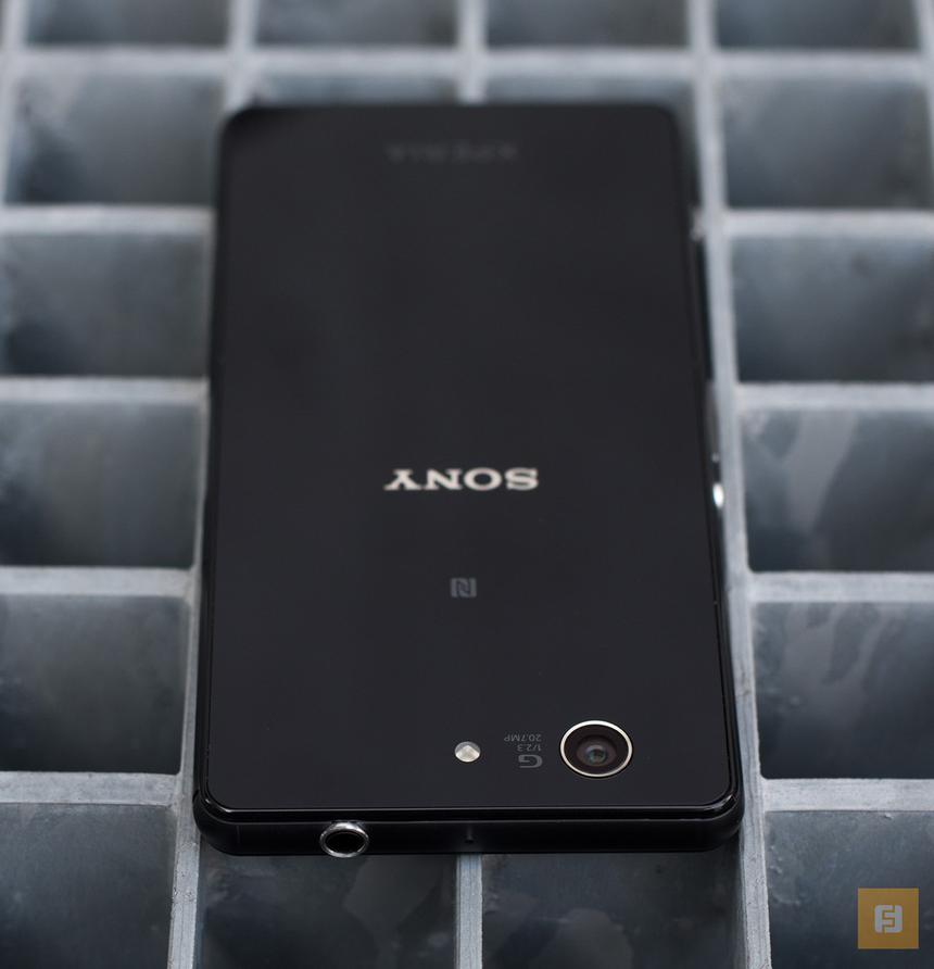 Верхний торец корпуса Sony Xperia Z3 Compact