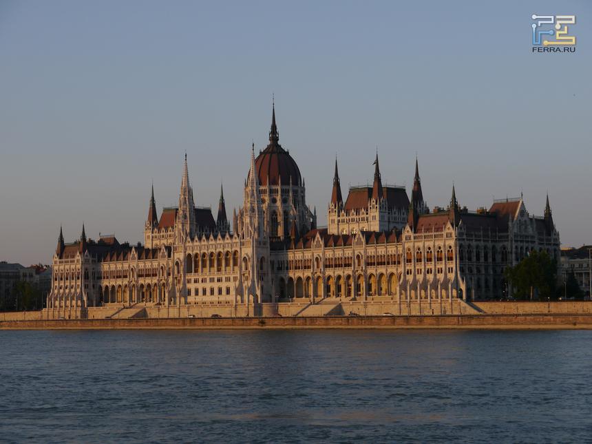 Lumix G5 + Lumix G 14-42/3.5-5.6 @ ISO 200, 37 мм, f/8.0, 1/200 c