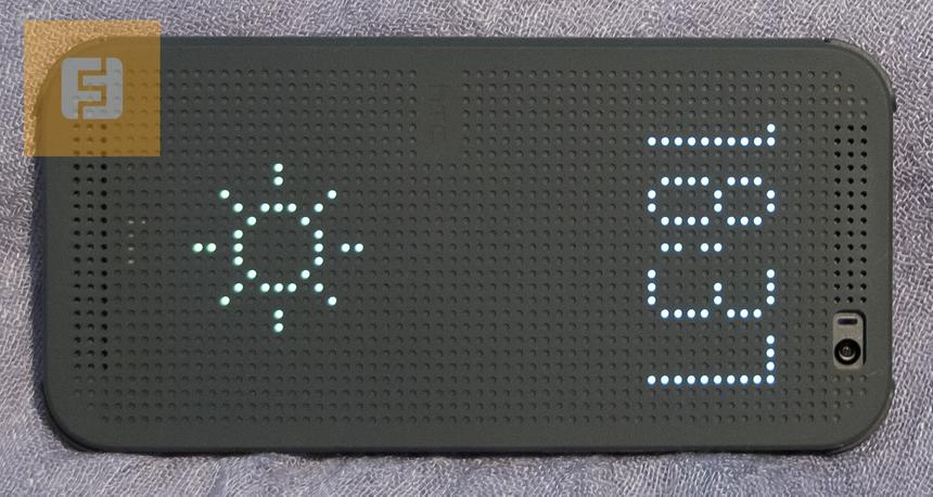 Чехол Dot View после двойного клика по экрану