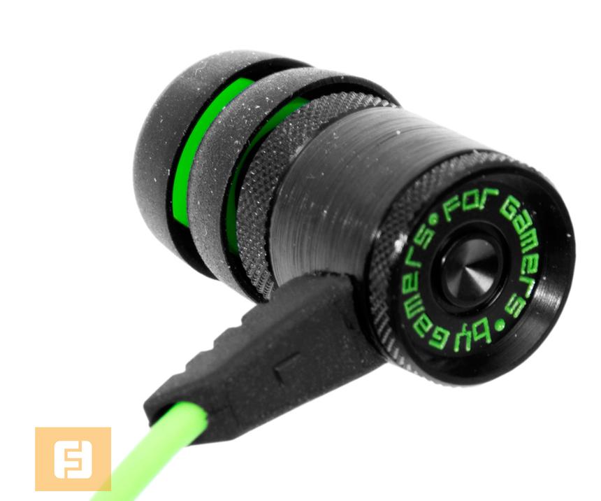 Чашки Razer Hammerhead Pro выглядят слегка топорно