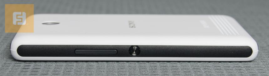 Правая боковая грань Sony Xperia E1