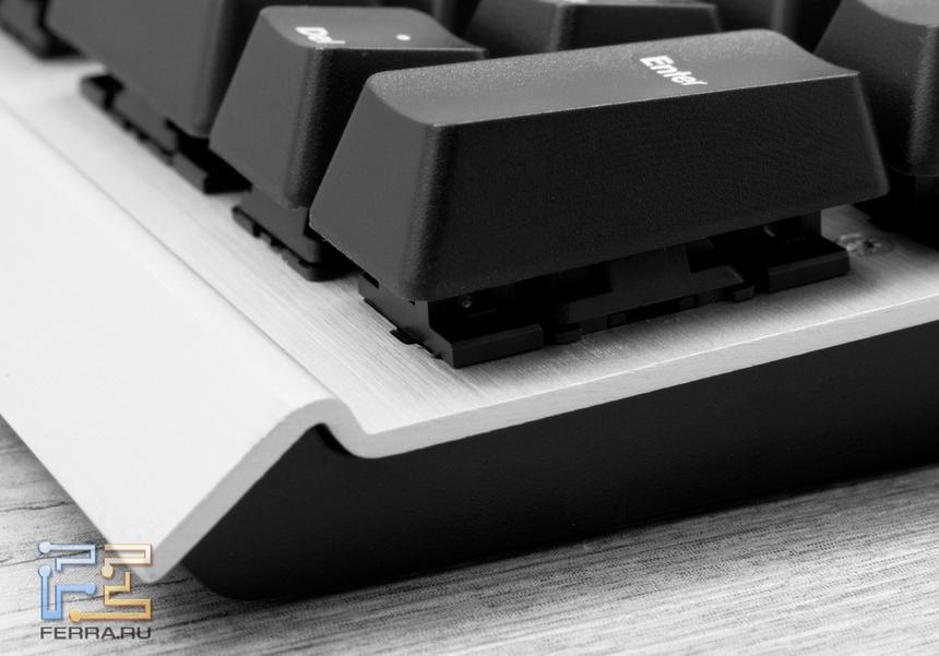 Высота клавиш клавиатуры Corsair Vengeance K60