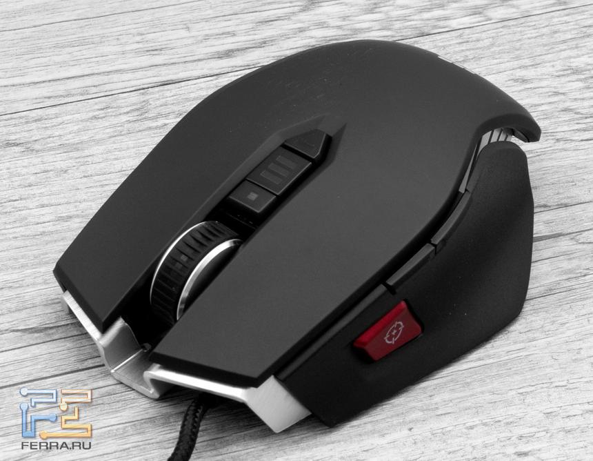 Мышь Corsair Vengeance M60. Вид под углом