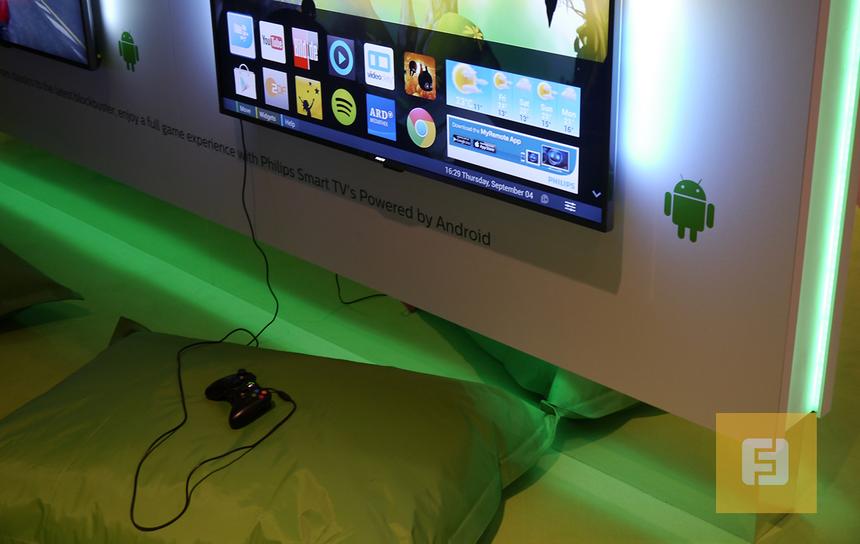 Теперь для того, чтобы играть в игры, не нужна приставка или компьютер, подключенный к телевизору