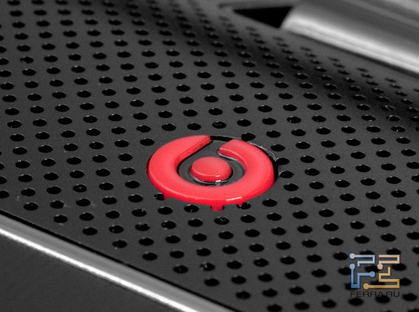 Логотип Beats Audio над HP ENVY dv7-7266er