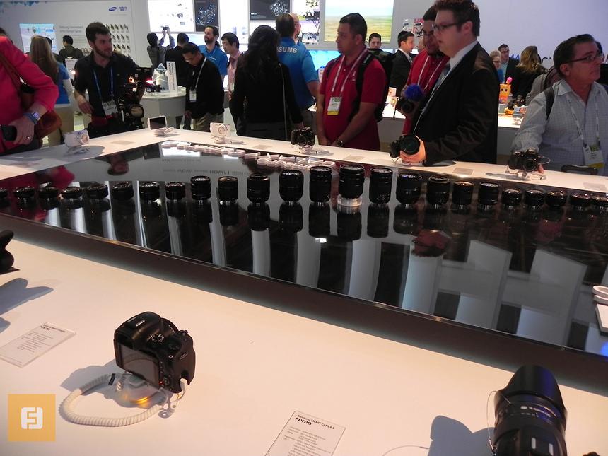 Стенд компании Samsung на выставке CES 2014
