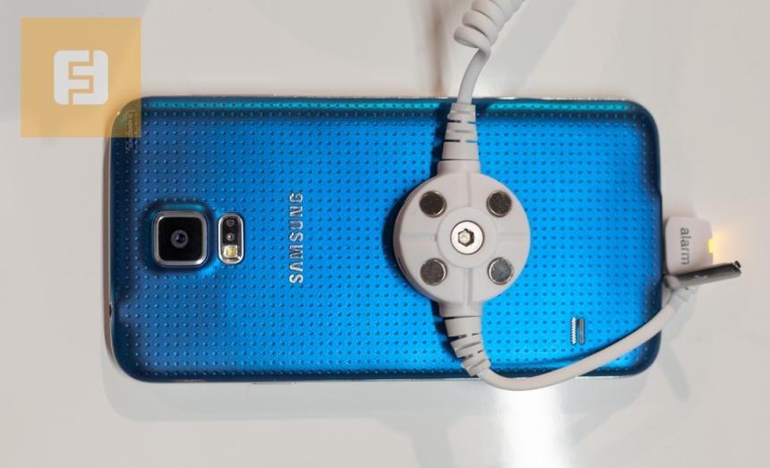 Samsung Galaxy S5 в синем корпусе