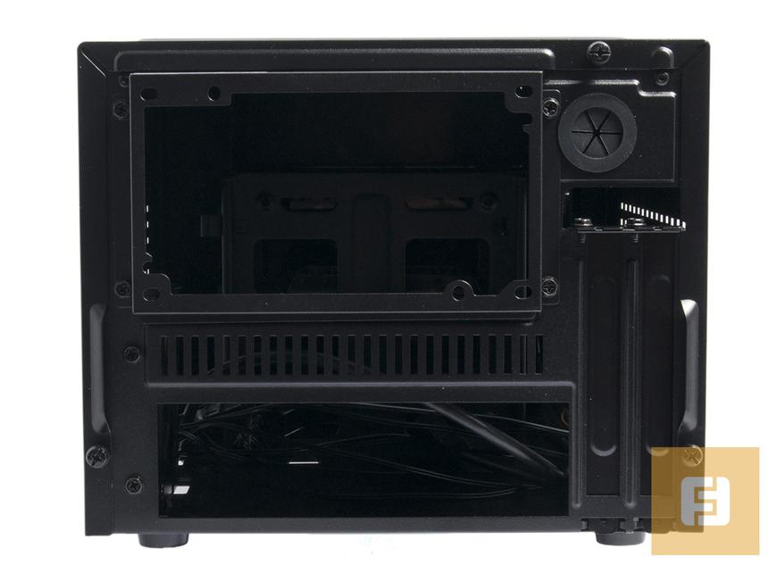 Корпус CoolerMaster Elite 120. Вид сзади