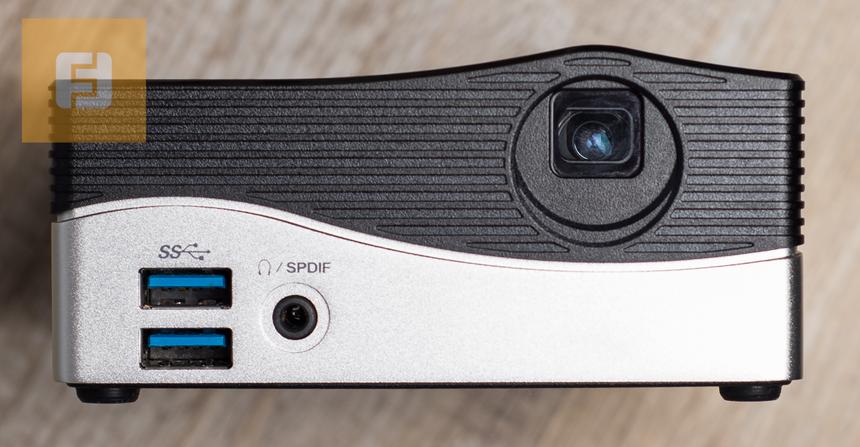 Передний край GIGABYTE GB-BXPi3-4010