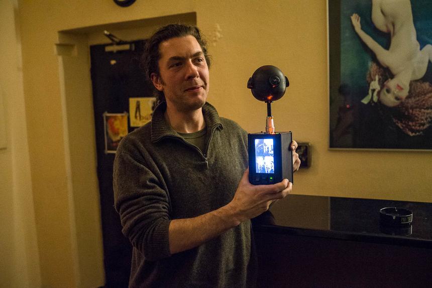 Панорамная камера и её создатель